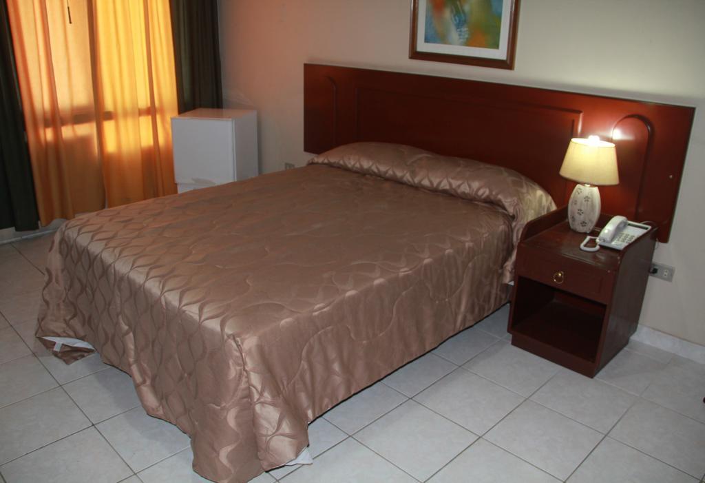 Hotel La Torre Guayaquil Exterior foto